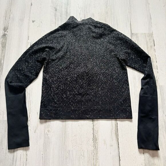 Lululemon Rest Less Cropped 1/2 Zip Size 4 - Picture 6 of 7